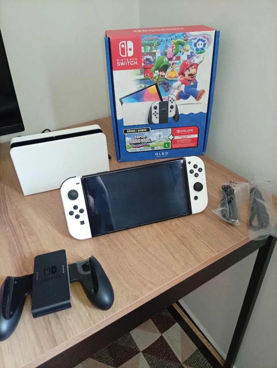 Nintendo switch OLED.