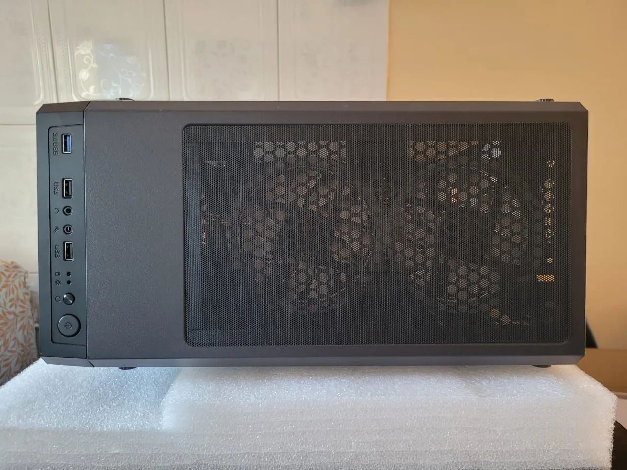 Gabinete Gamer Sem Fonte com LED RGB | GT Gamer com 4 Fans e Controladora - Foto 3