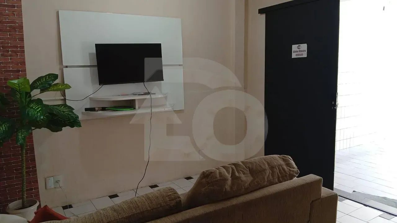 Casa no Santo Antônio - 152m², 4 Quartos, 3 Banheiros e 2 Garagens, DPE e Mais.