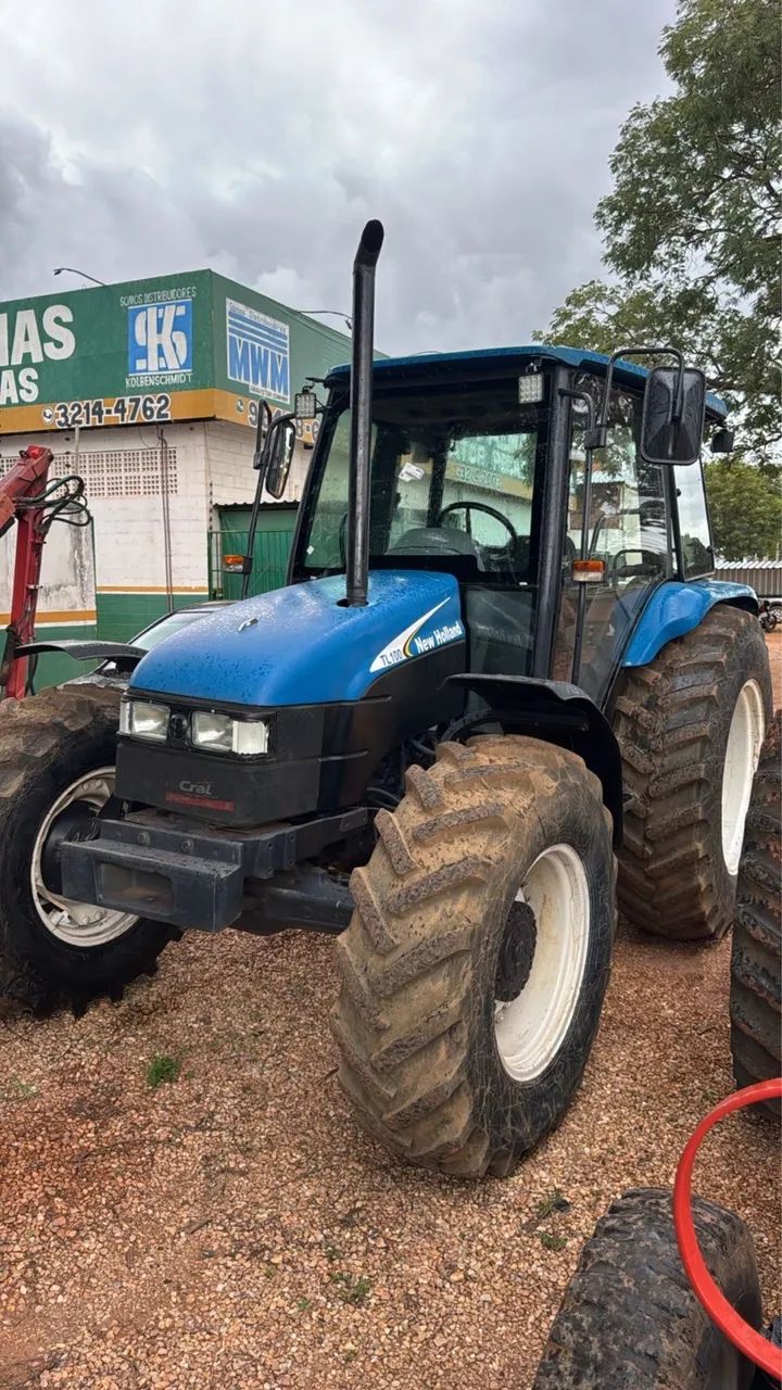 Trator TL100 2007 4x4 gabinado - Foto 4