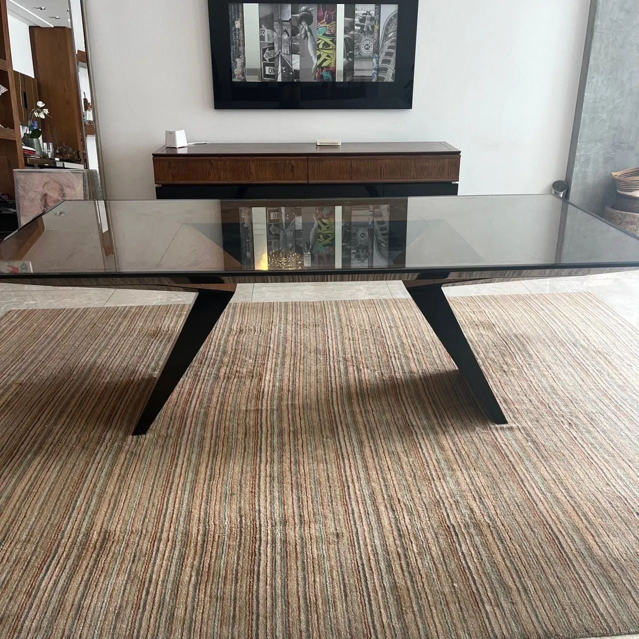 Mesa 2,30m altíssima qualidade + 8 cadeiras. 