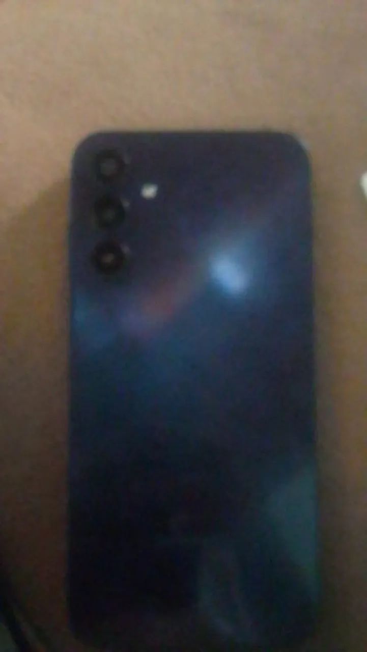 Vendo Samsung A15 trincado não interfere em nada 