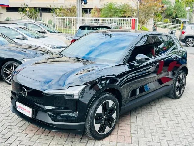 Volvo EX30 E60 Core (elétrico) 2024
