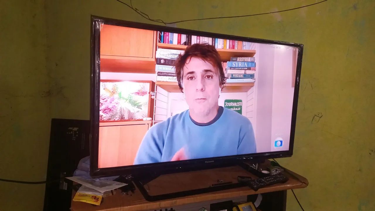 Smart tv Panasonic 40 polegadas  - Foto 3