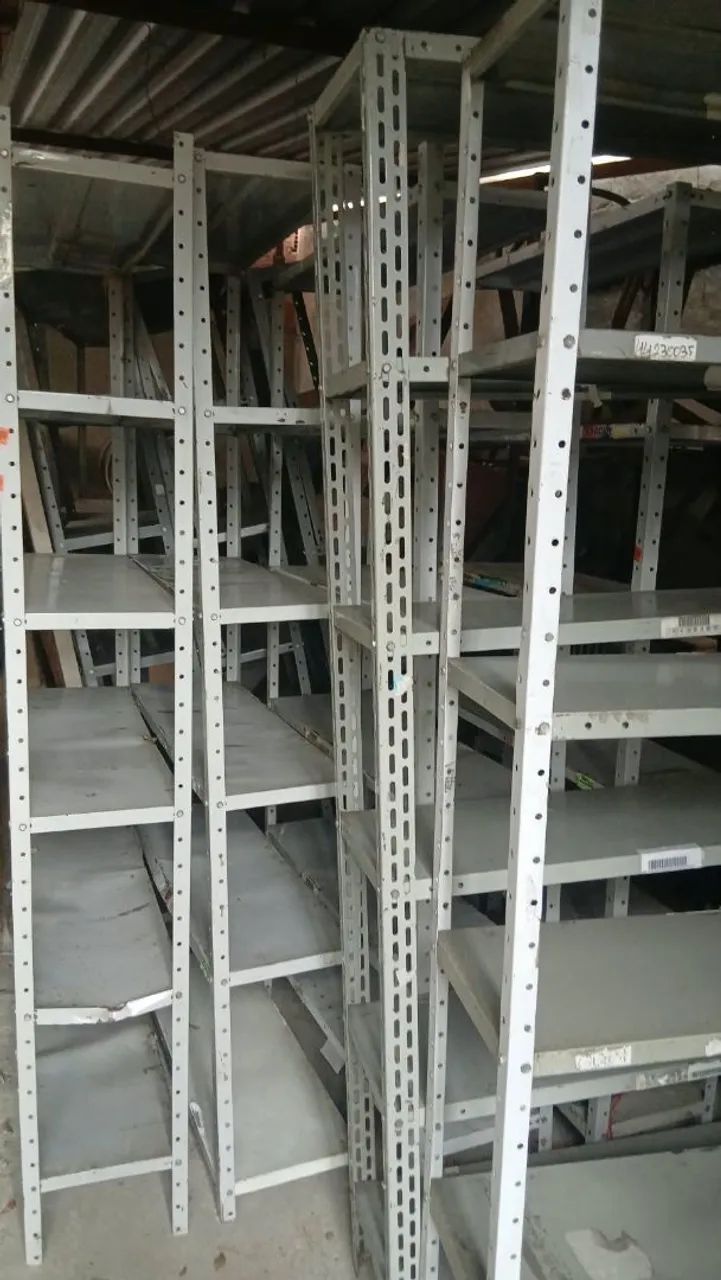 Estante de aço.  - Foto 2