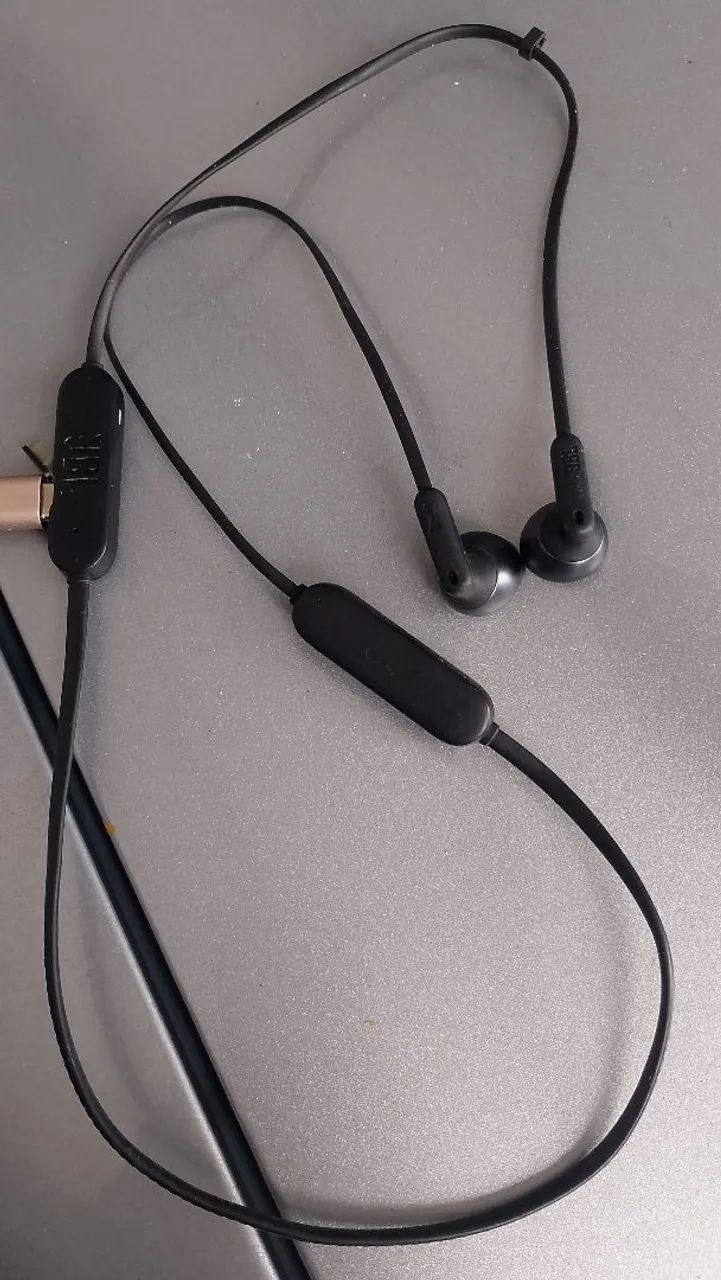 fone bluetooth JBL 