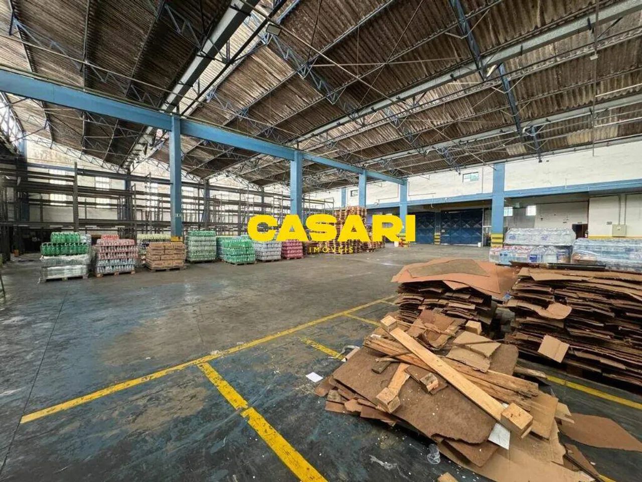 Galpão à Venda com Prédio Comercial e Estacionamento no Taboão - 3.890m² - São Bernardo do - Foto 5