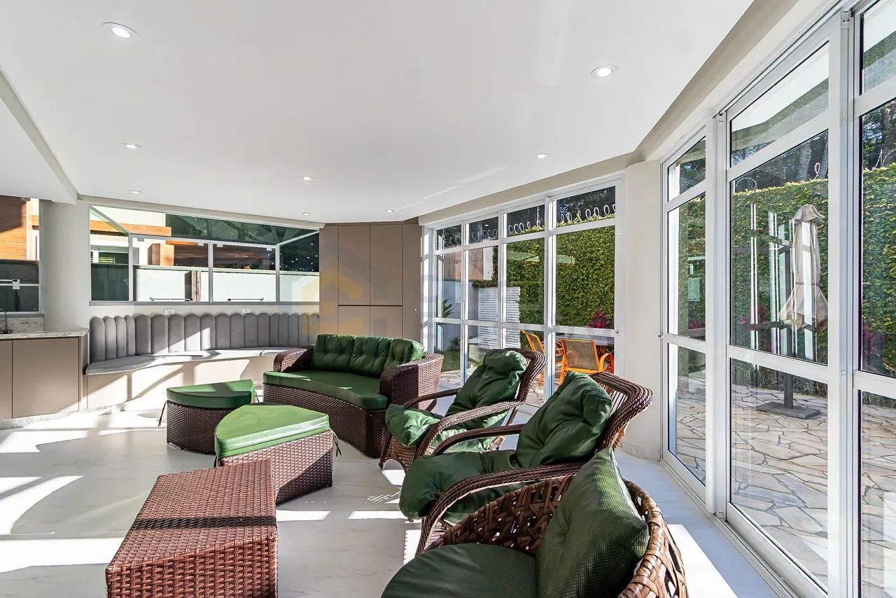 Casa Nova, mobiliada com 4 Suítes e Elevador no Pinewoods - Pinhais - Foto 5