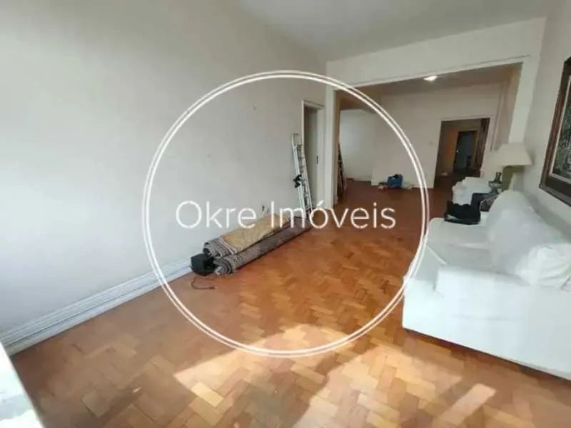 Apartamento : / Residencial / Leme
