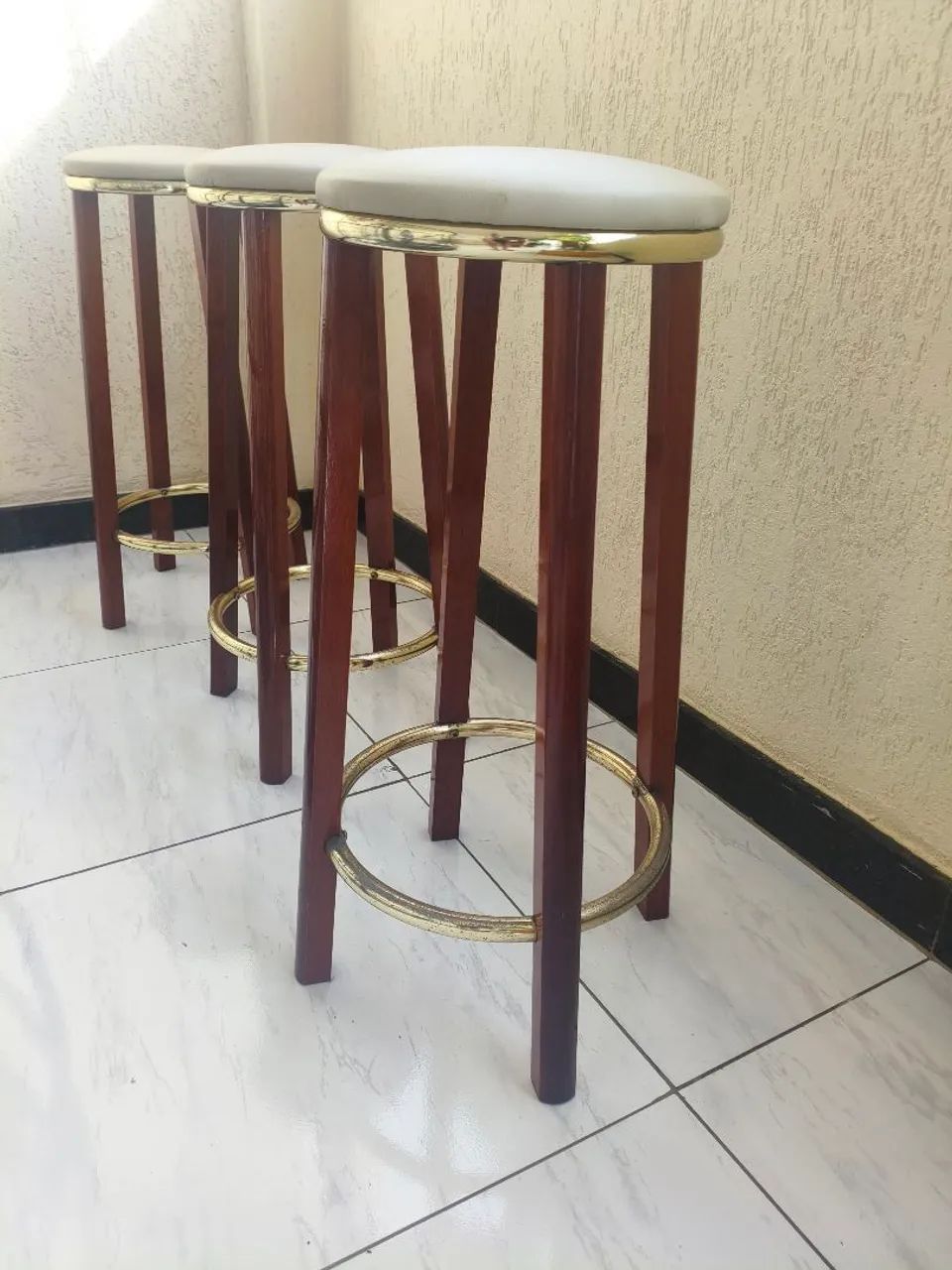Banqueta em couro  - Foto 2