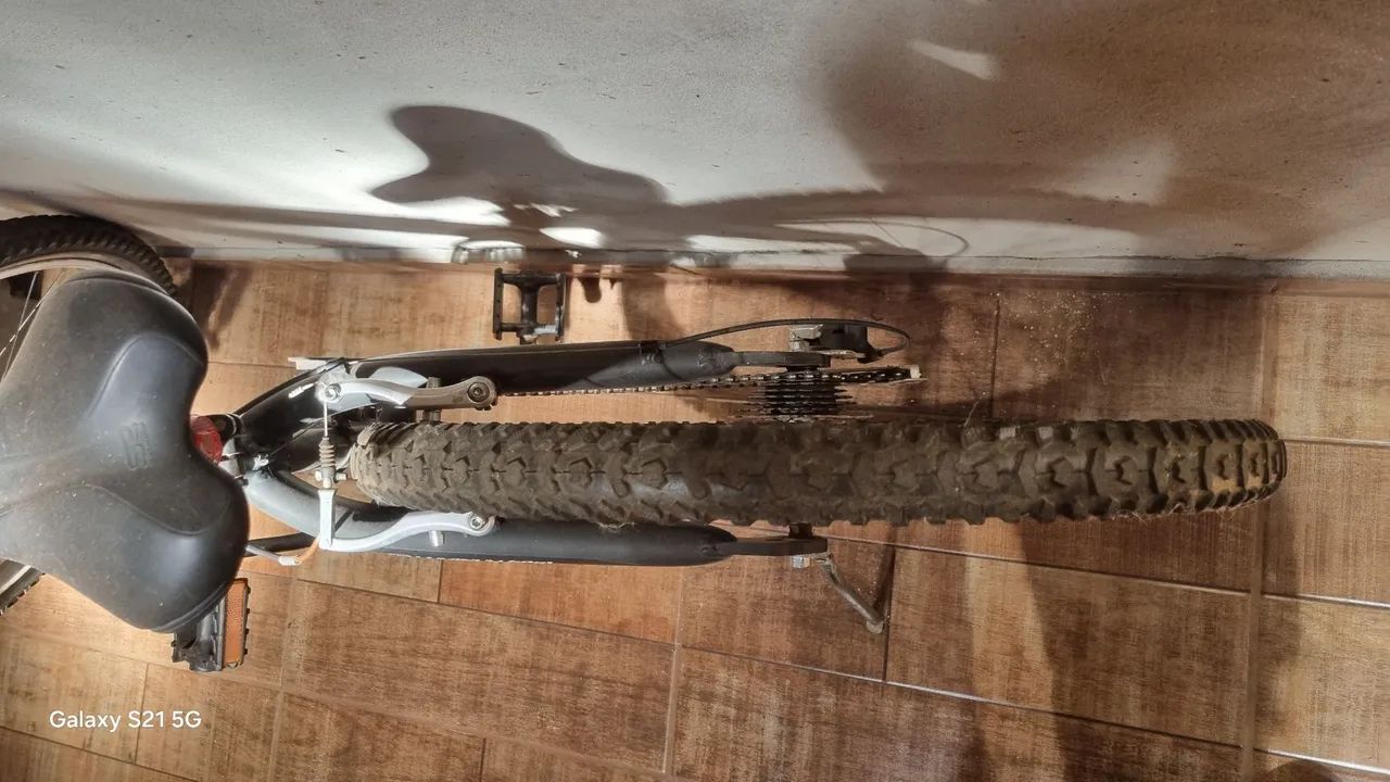 Vendo Bicicleta Caloi aro 26 - Foto 4