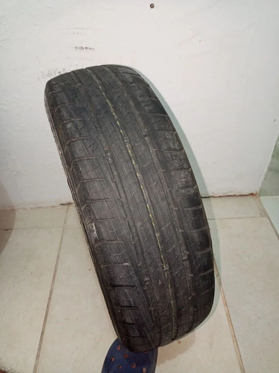 Vendo * 2 - pneus usado - excelente. - Foto 3