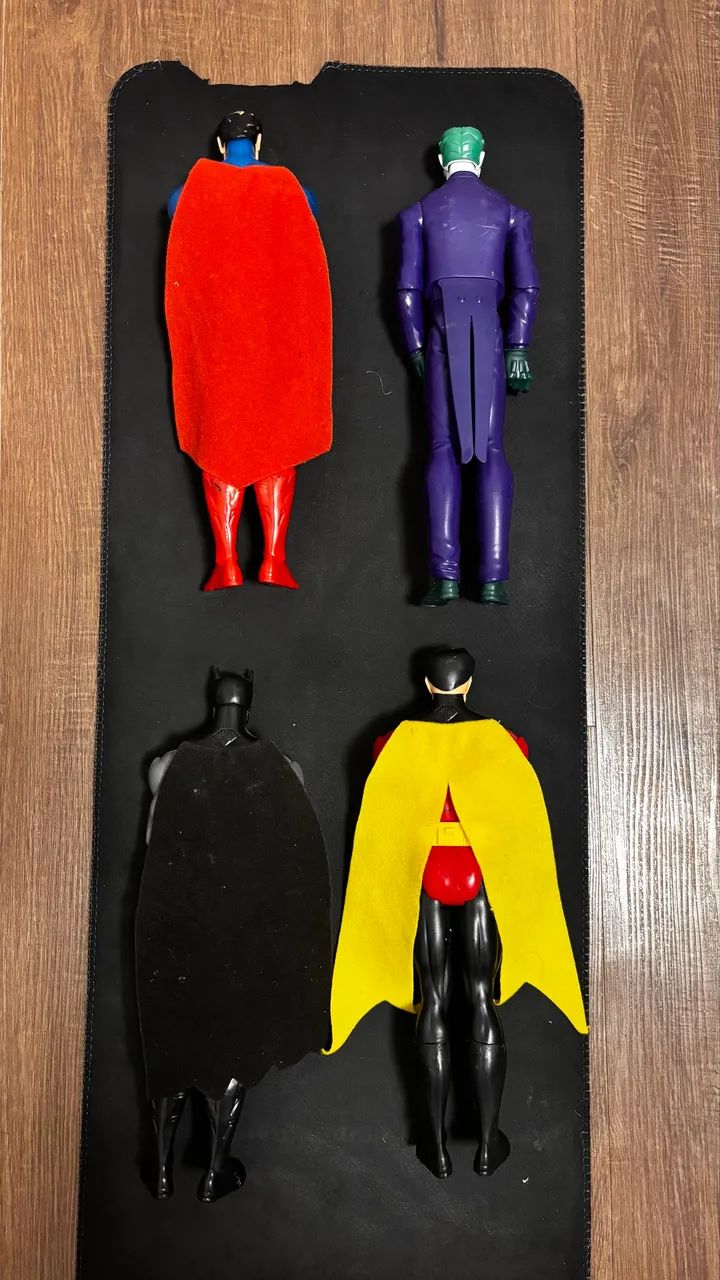 Kit 4 Bonecos DC Comics 30cm - Batman, Robin, Coringa e Superman - Foto 4