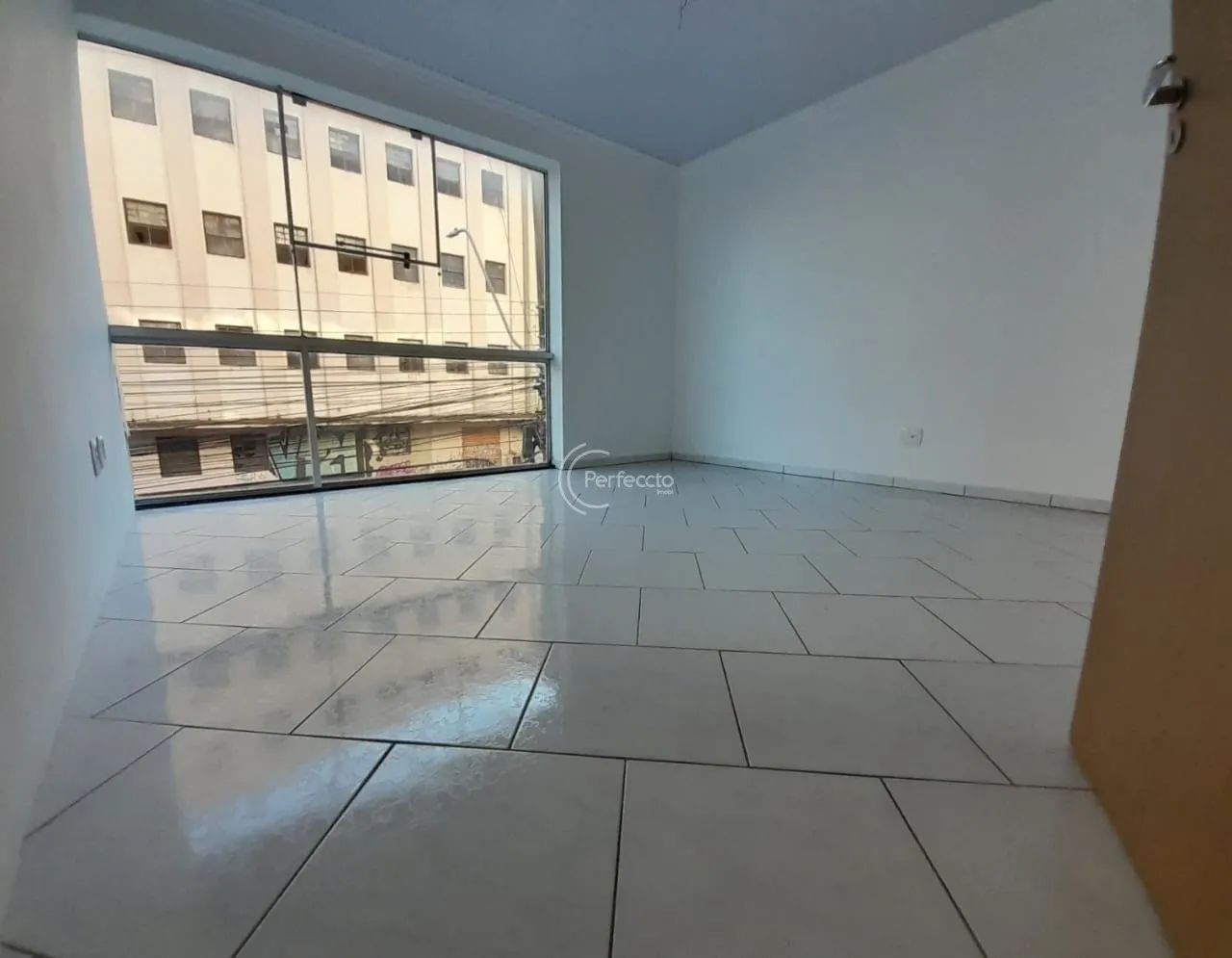 Aluguel - Salas Comerciais - Centro - Caxias do Sul - RS - Foto 2