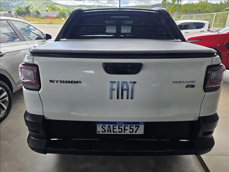 Fiat Strada Volcano 1.3 Flex 8V CD Aut. 2023 - Foto 4