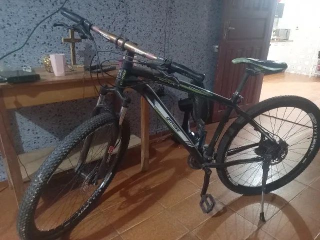 Bicicleta aro 29  shimano