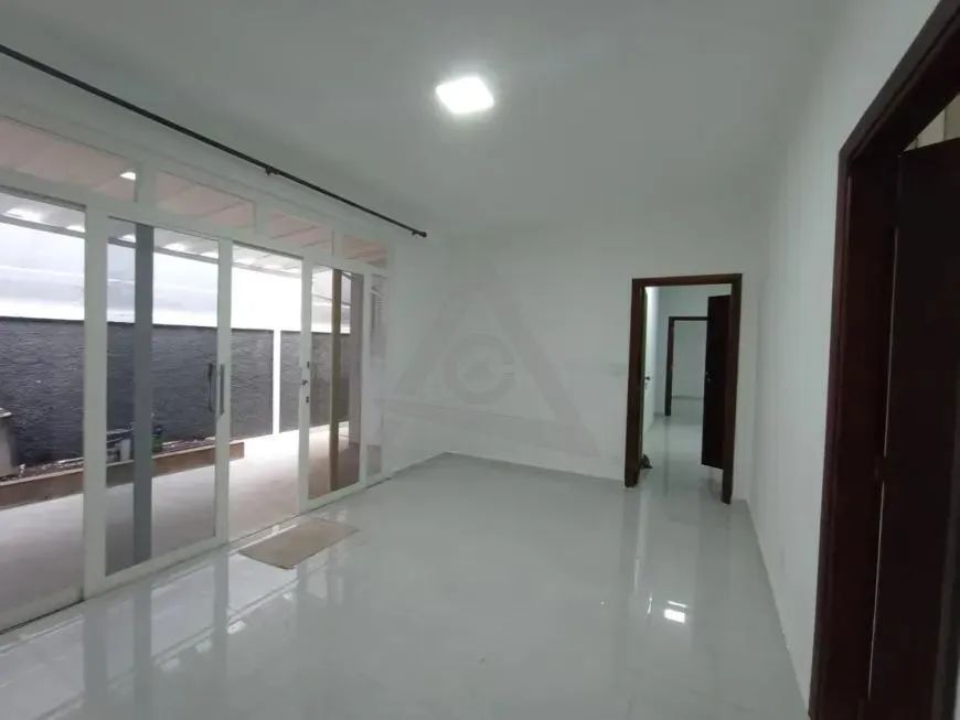 Casa para alugar em Campinas, Jardim Proença, com 4 quartos, com 244 m² - Foto 4