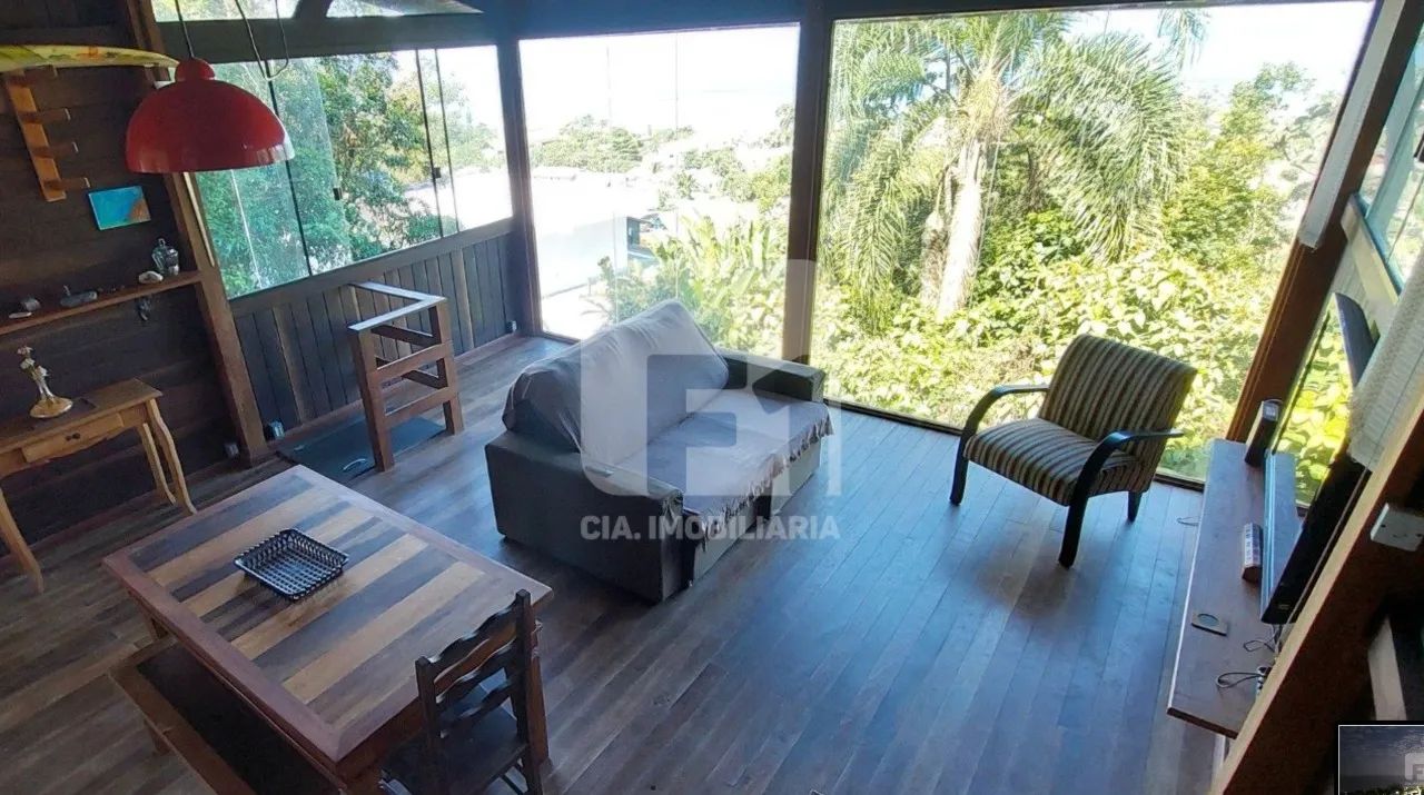 Casa de 3 dormitórios com vista na Armação - Foto 2