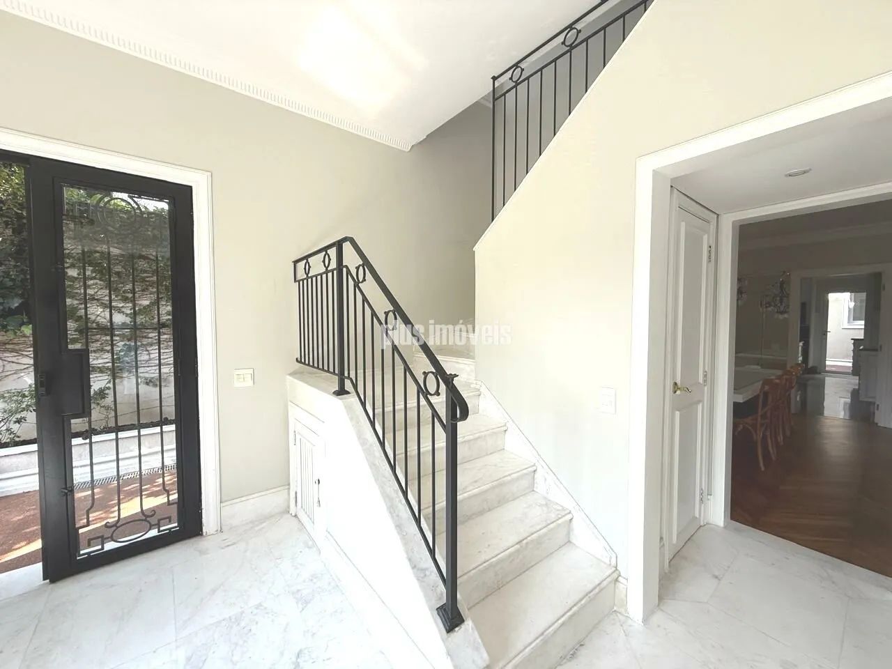 Casa Exclusiva no Pacaembu - Pronta para Morar com Conforto, Sofisticação e Segurança - Foto 4