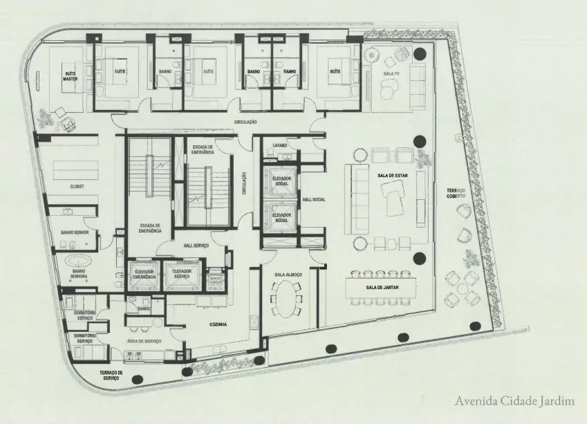 PLANTA 591m²