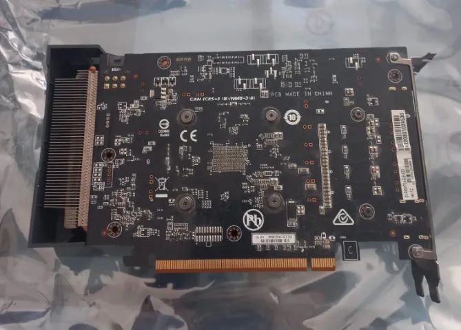Placa de Video RX 6500 XT Eagle 4 Gb  - Foto 2