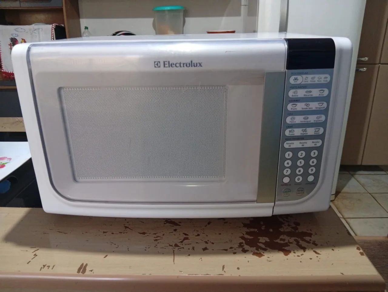 Vendo Microondas Eletrolux 31 litros