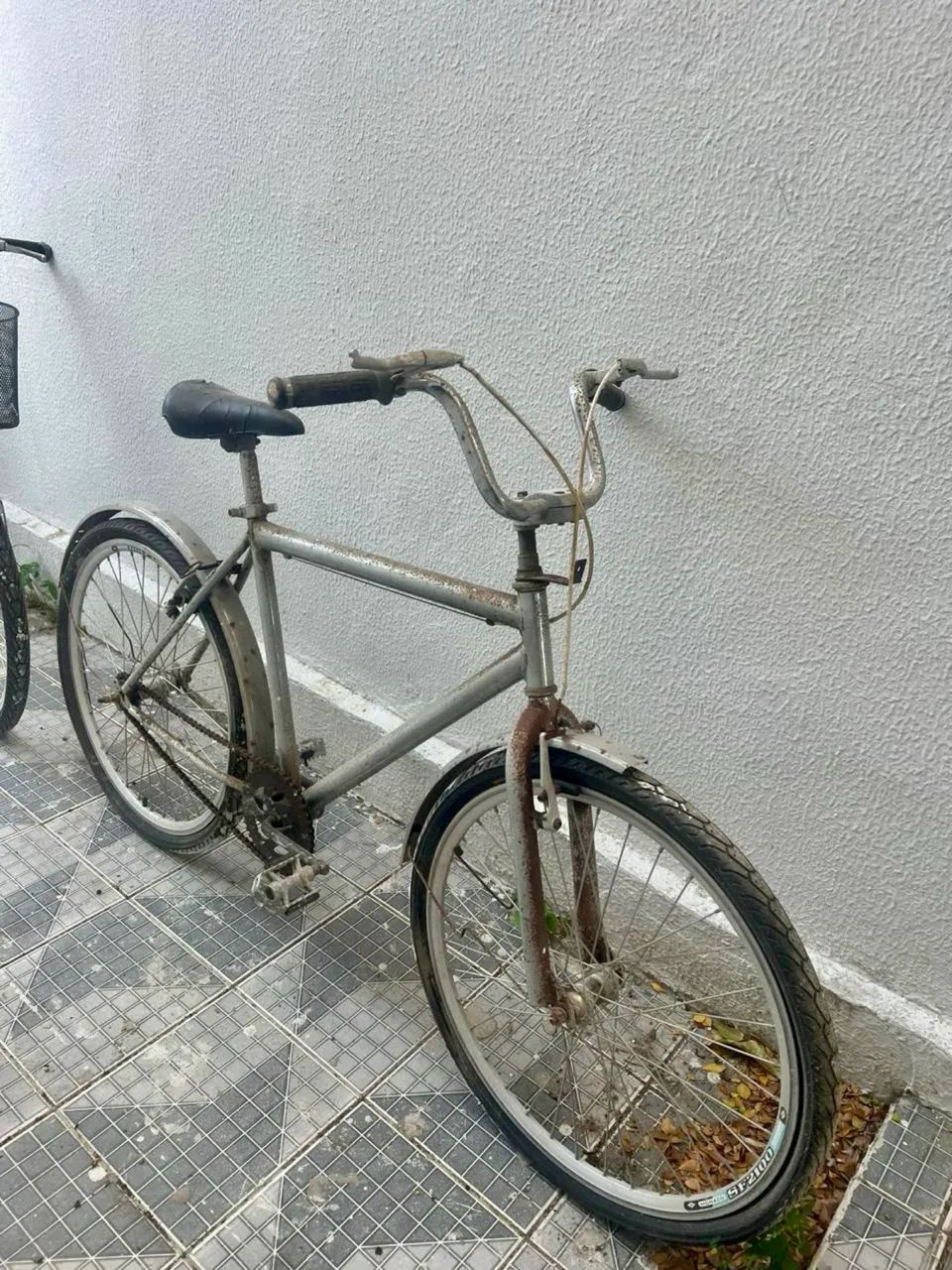 Duas bicicletas usadas modelo antigo. - Foto 4