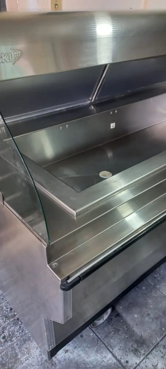 Balcão refrigerado 1.78 mts aço inox 110v em bom estado e com garantia  - Foto 2