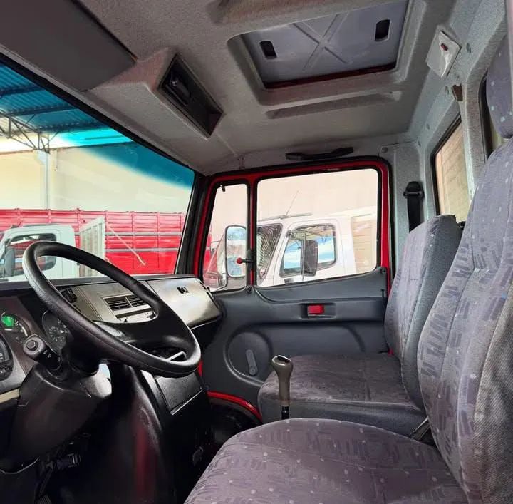 Mercedes 710 2008 - Foto 3
