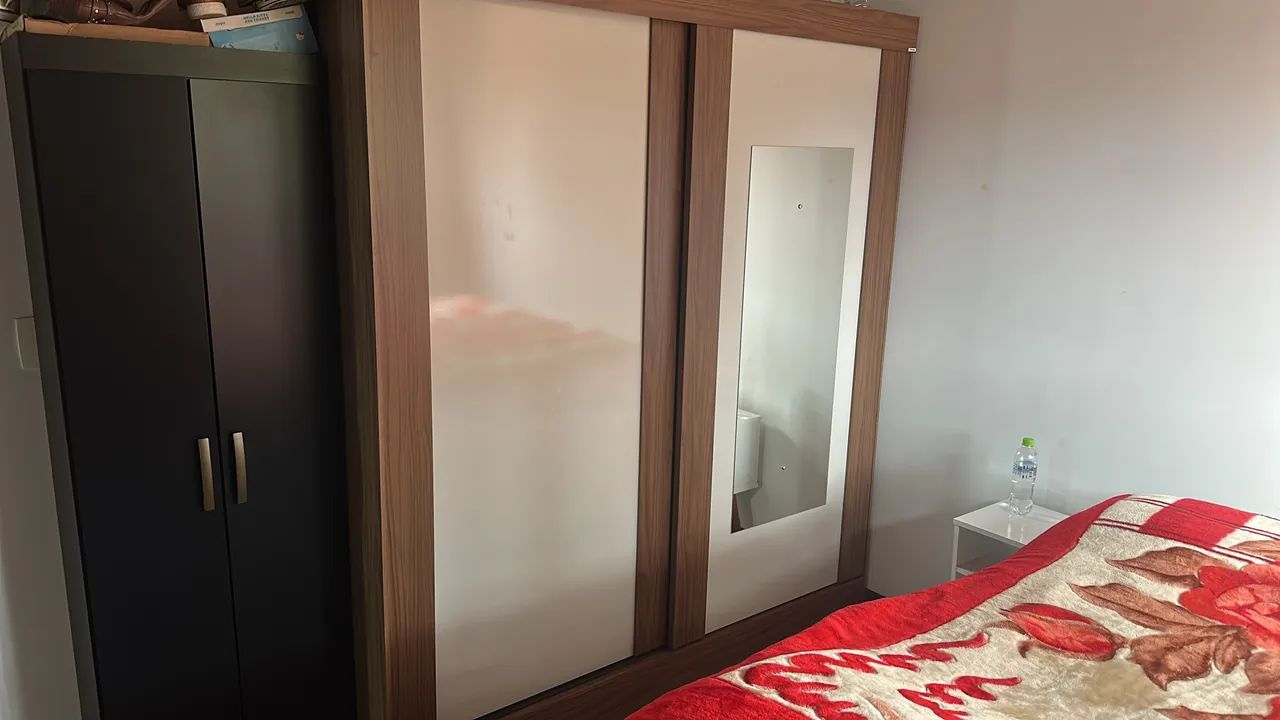 Guarda-Roupa Casal Panan - Portas de Correr e Espelho - Foto 3