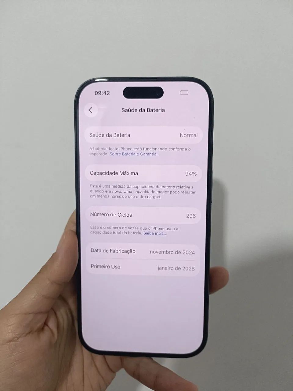 iPhone 16 Pro 128GB - Titânio preto - Foto 2