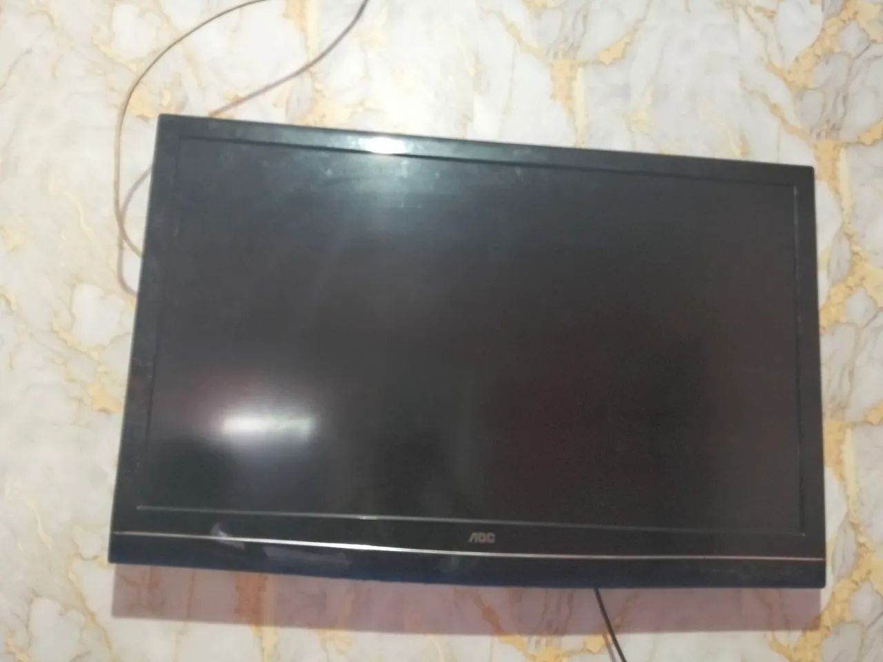 Tv led AOC usada 