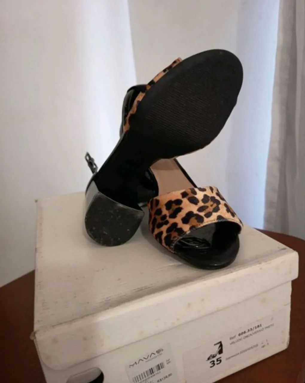 Sandália detalhes em oncinha e salto bloco - Foto 3