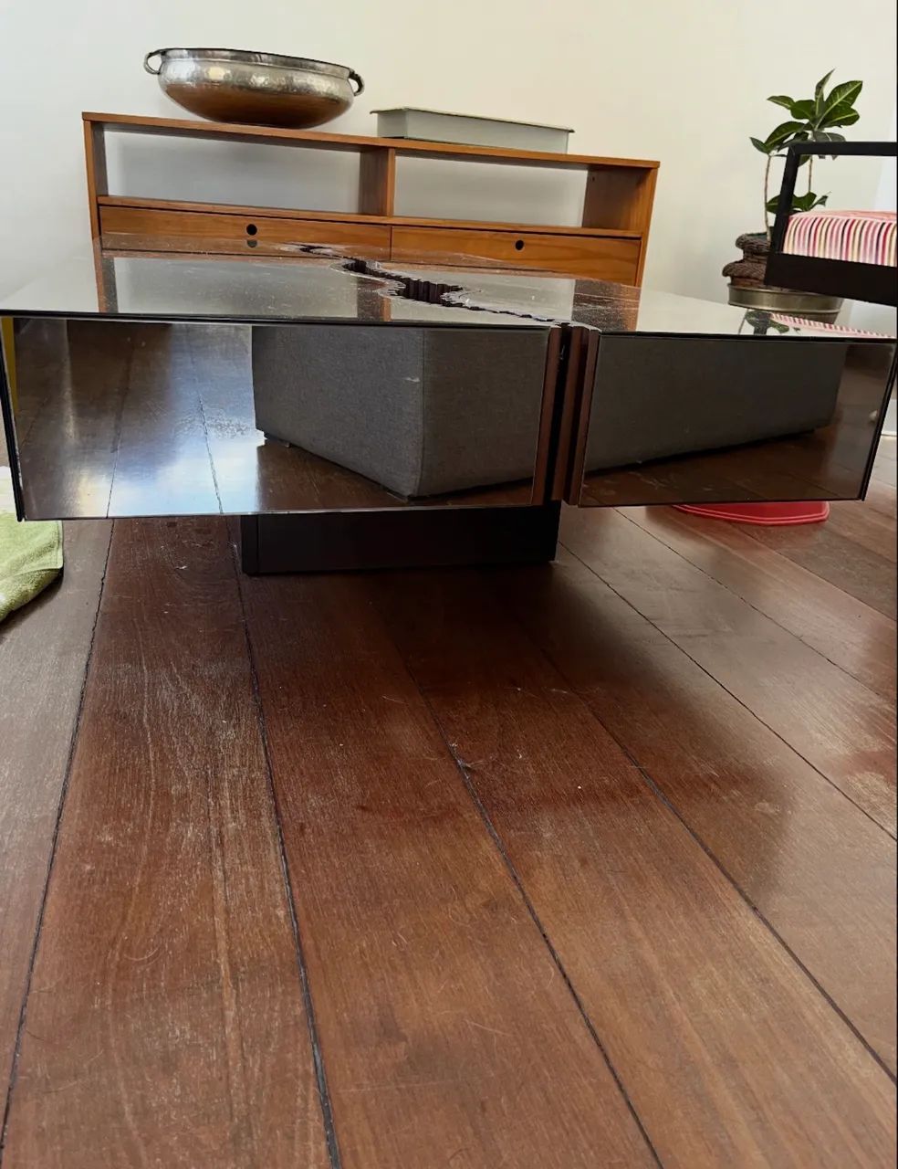 Mesa de espelho elegante em excelente estado - Foto 4