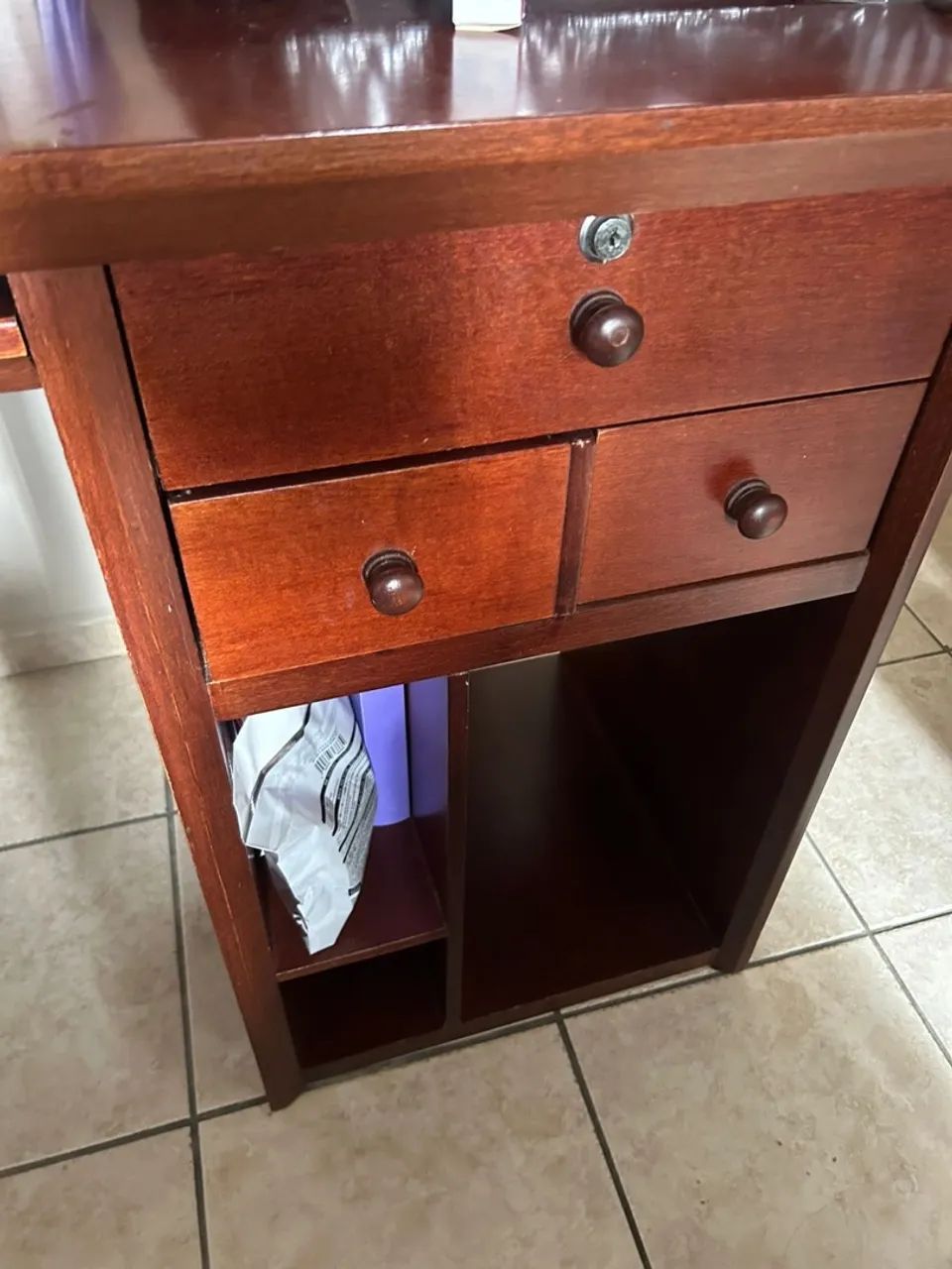 Escrivaninha/mesa de madeira - Foto 3
