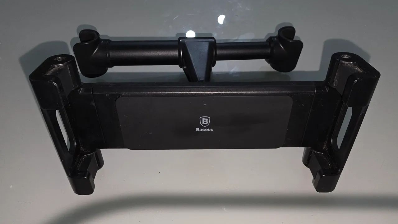 Suporte Veicular Baseus para Tablet e Celular - Estado de Novo