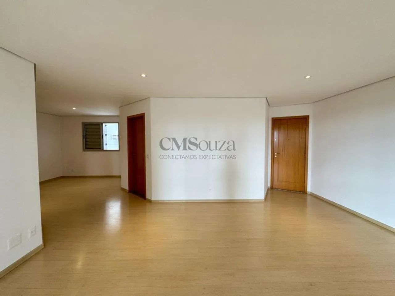 Apartamento para alugar no Edifício Marc Chagall  3 dormitórios (1 suíte), 129 m², 2 vagas - Foto 4