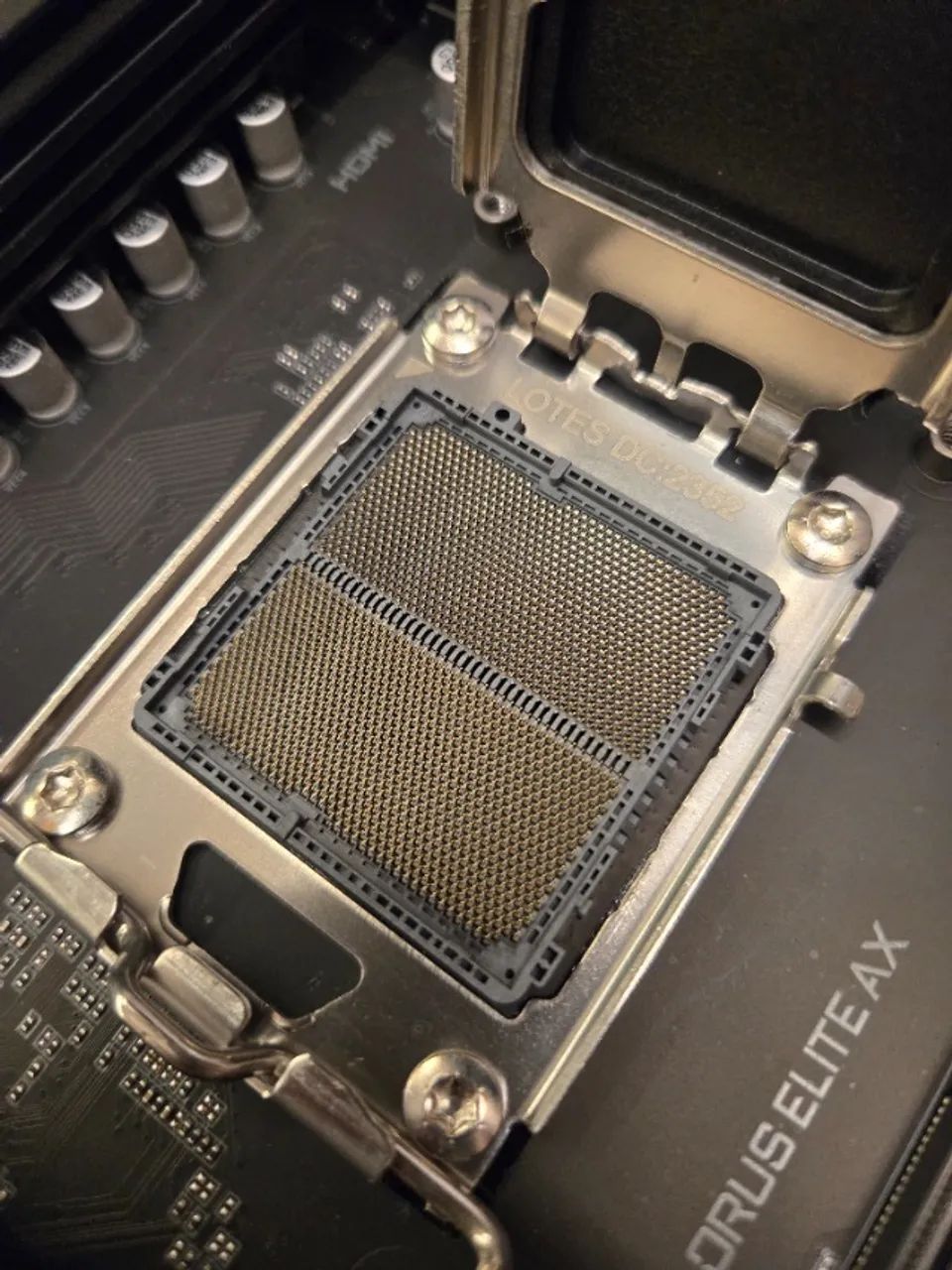 Placa Mãe X670 AORUS ELITE AX - Foto 4