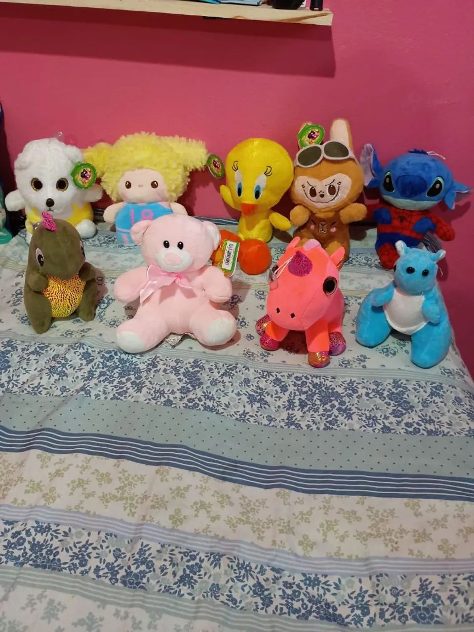 Ursos de pelúcias pequenos e grandes 