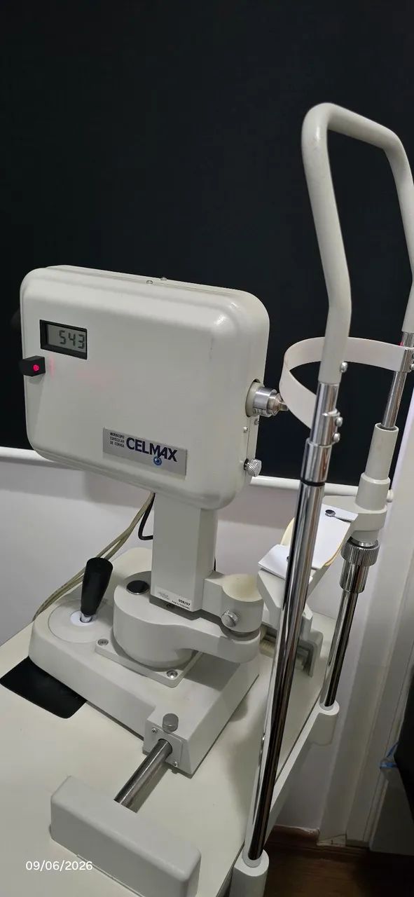 Vendo Microscopio Especular de Córnea 