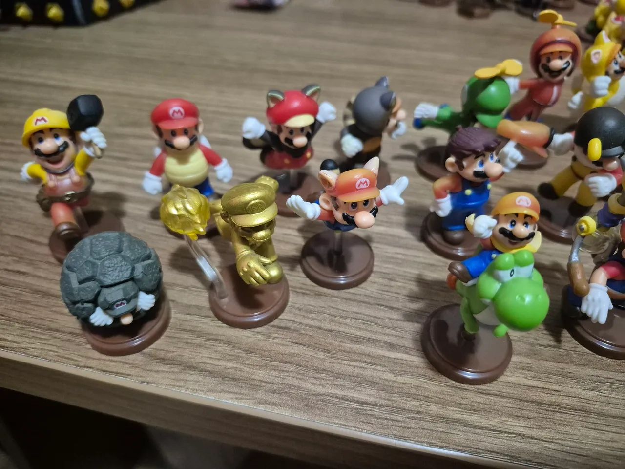 Choco egg Super Mario coleção quase completa  - Foto 3