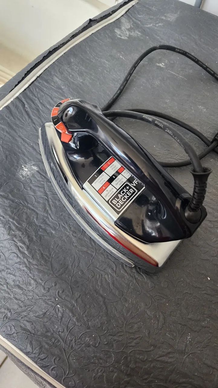 Ferro de passar roupa. - Foto 3