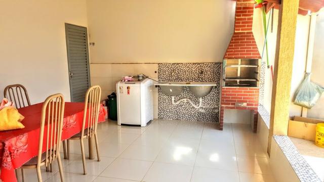 Linda casa em Araxá com 03 quartos - Foto 13