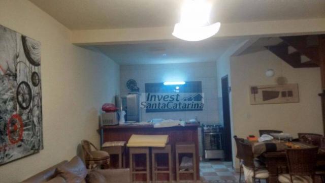 Ótima casa 3 dormitórios, 2 suítes, centro e beira mar!! - Foto 4