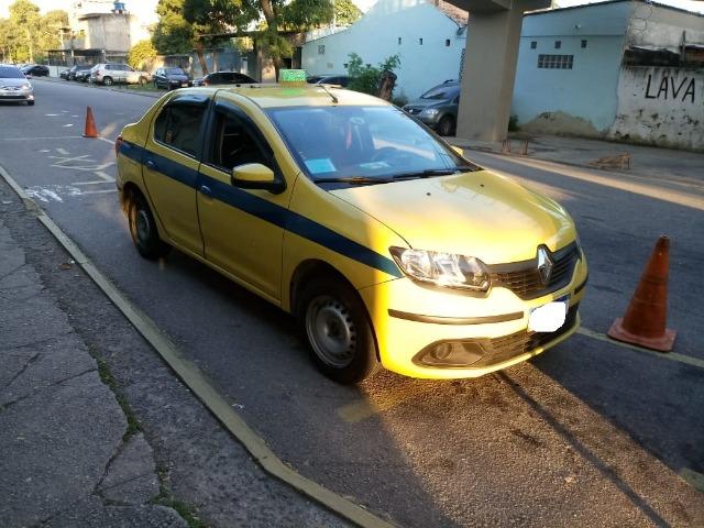 Renault - Logan