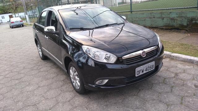 Grand Siena Attractive 1.4 2013 completo