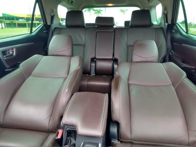 HILUX SW4 SRX 4x4 2.8 TDI DIESEL AT 7LG 15-16 - Foto 6