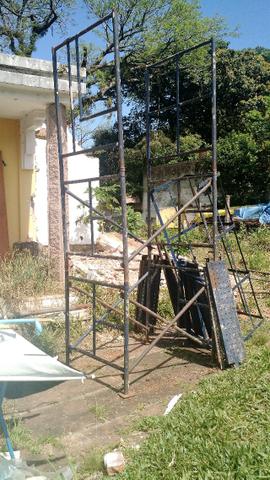 Andaime com plataforma