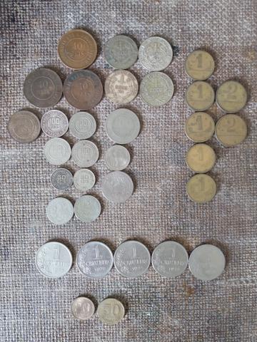 Moedas internacionais antigas - Foto 3