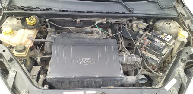 Ford Fiesta Sedan - Foto 5